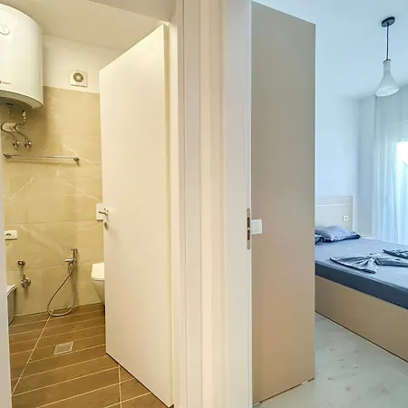 Apartment Agimi 818 *
